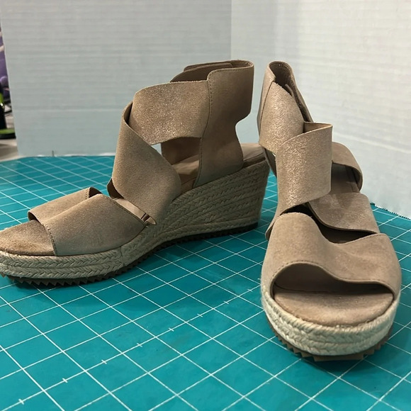 Eileen Fisher Natural Leather Platform Espidrille - Picture 3 of 9